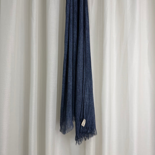 Navy crinkle hijab